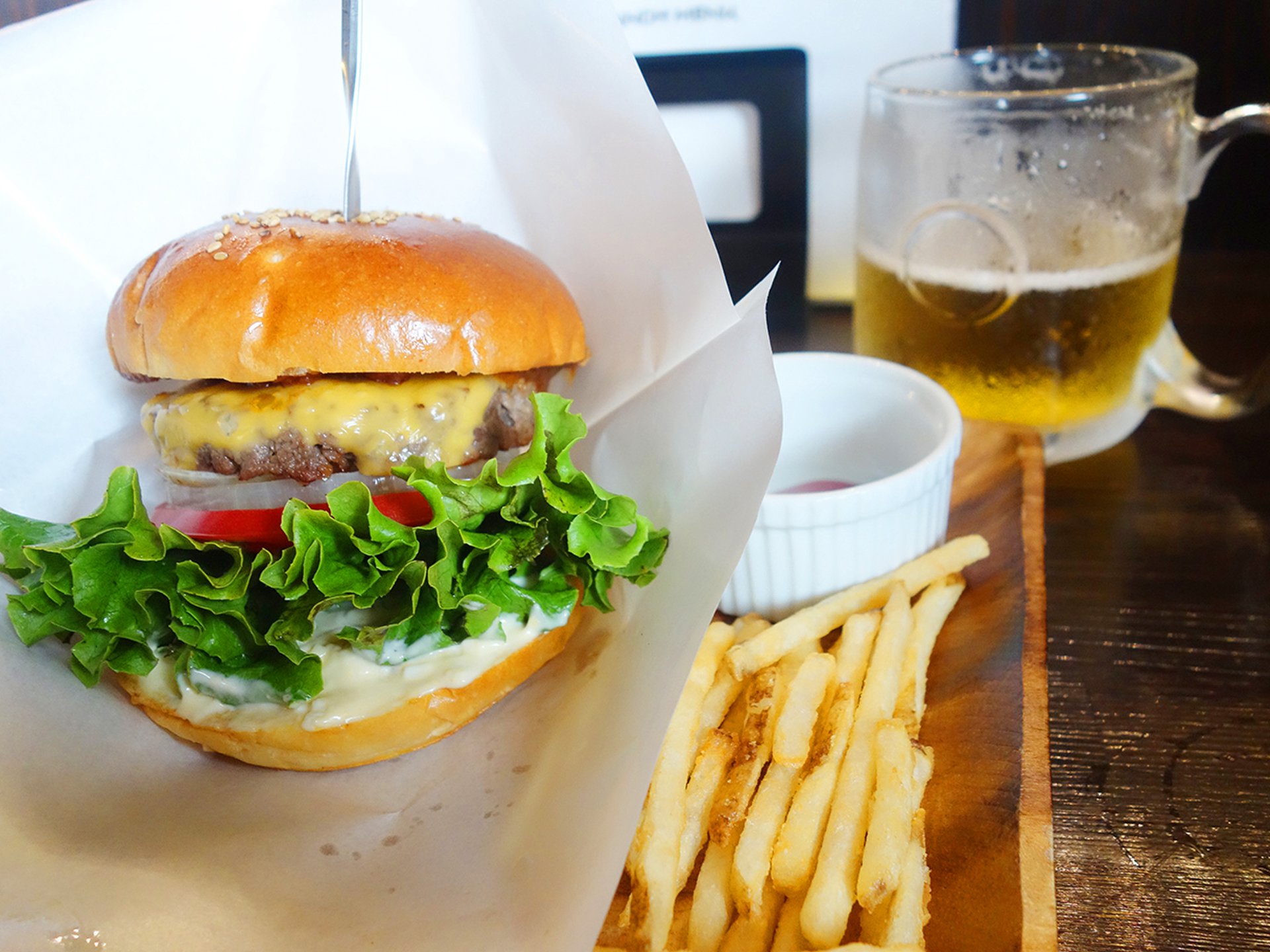 【ひばりが丘】名物・ひばりバーガーを食す！個室有りで子供連れでも利用しやすい♪