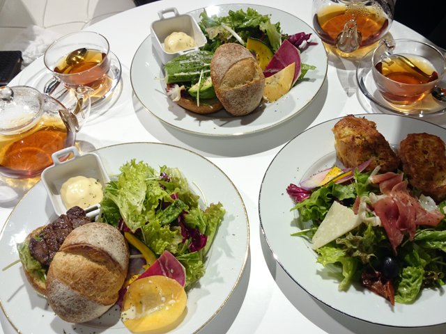 テラス席で贅沢ランチ 横浜でおすすめのカフェ レストラン10選 Playlife プレイライフ