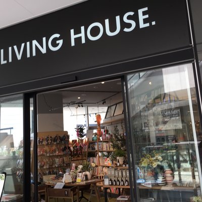 LIVING HOUSE. 横浜ベイクォーター店（リビングハウス）