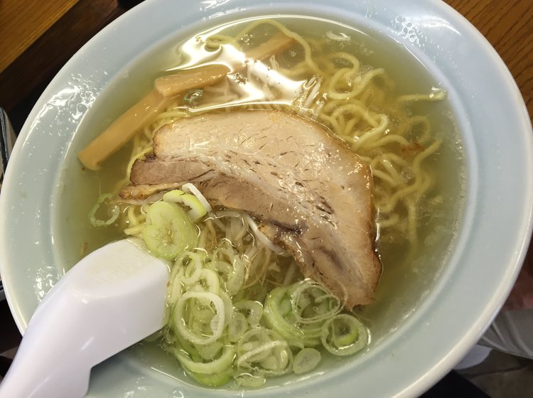 牛骨ラーメンの名店 米子市にある牛骨ラーメン悟空 あっさりしたスープのラーメンを山陰で Playlife プレイライフ