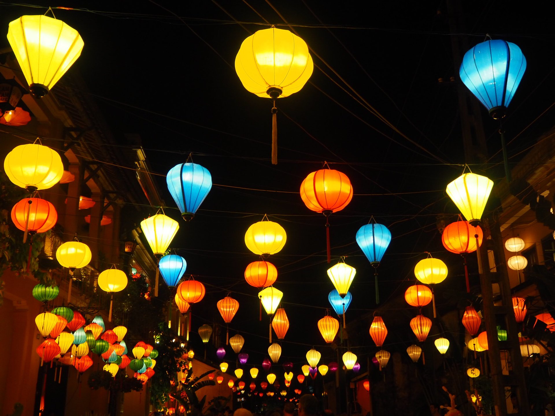 【ベトナムにある世界遺産！】日本とも縁のある街、ホイアンで過ごす満月の夜。