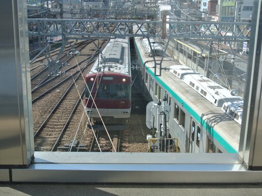 幡・INOUE 近鉄大和西大寺駅店