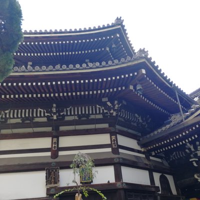 紫雲山頂法寺(六角堂)