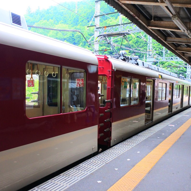 大和上市駅