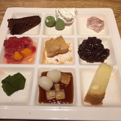 【閉店】めん、色いろ。いつでも、おやつ。 池袋