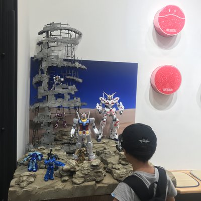 THE GUNDAM BASE TOKYO (ガンダムベース東京)