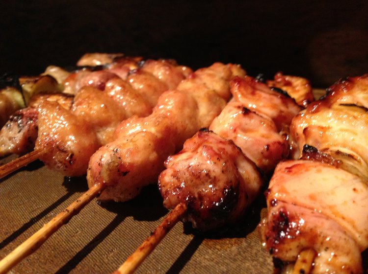 東京都内で本当におすすめの焼き鳥屋 食べログ高評価だけ Playlife プレイライフ