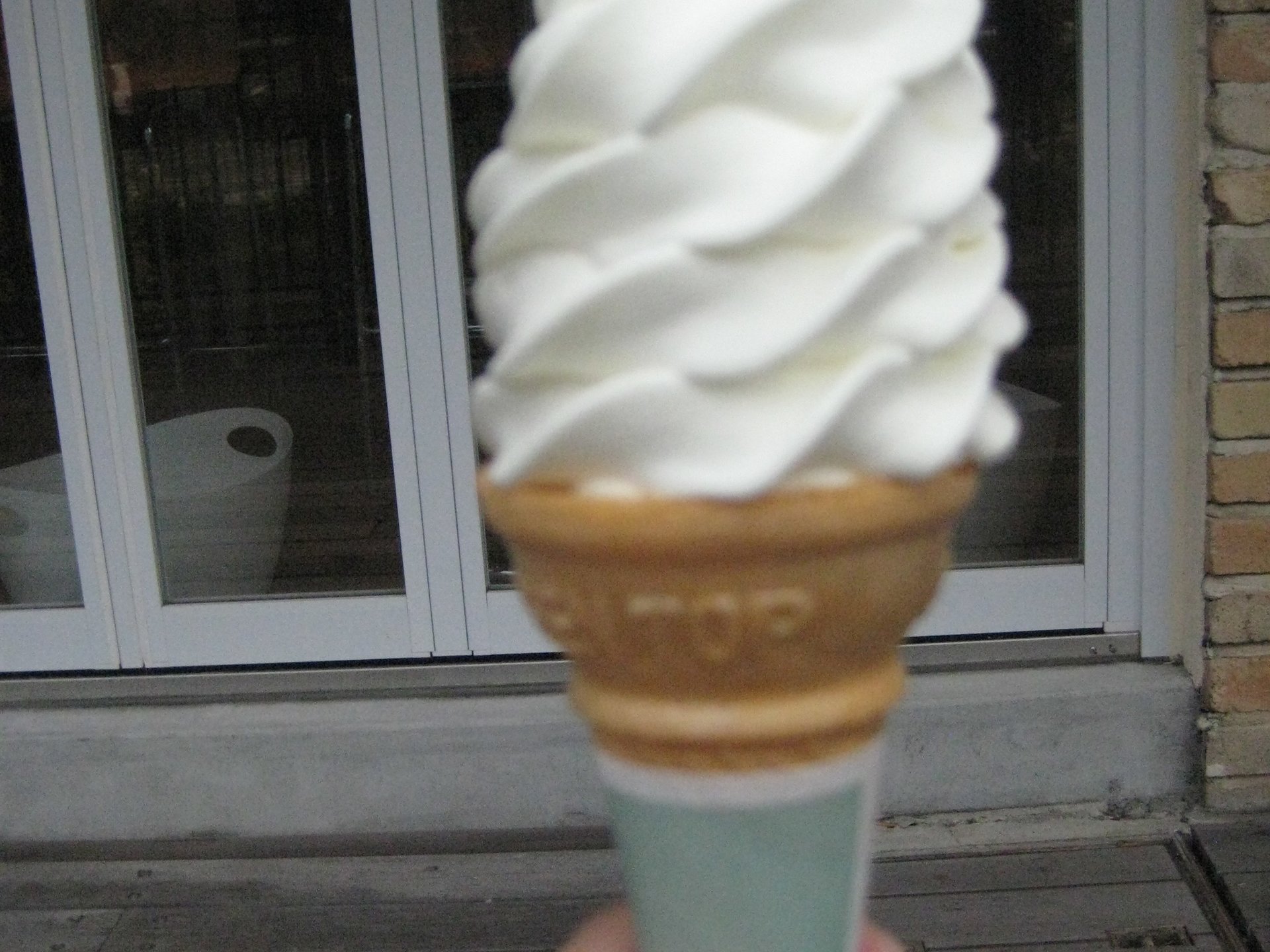 【全国ランキング第１位】六甲牧場カフェで、コクがあってあまーい六甲牧場のソフトクリームを食べよう！