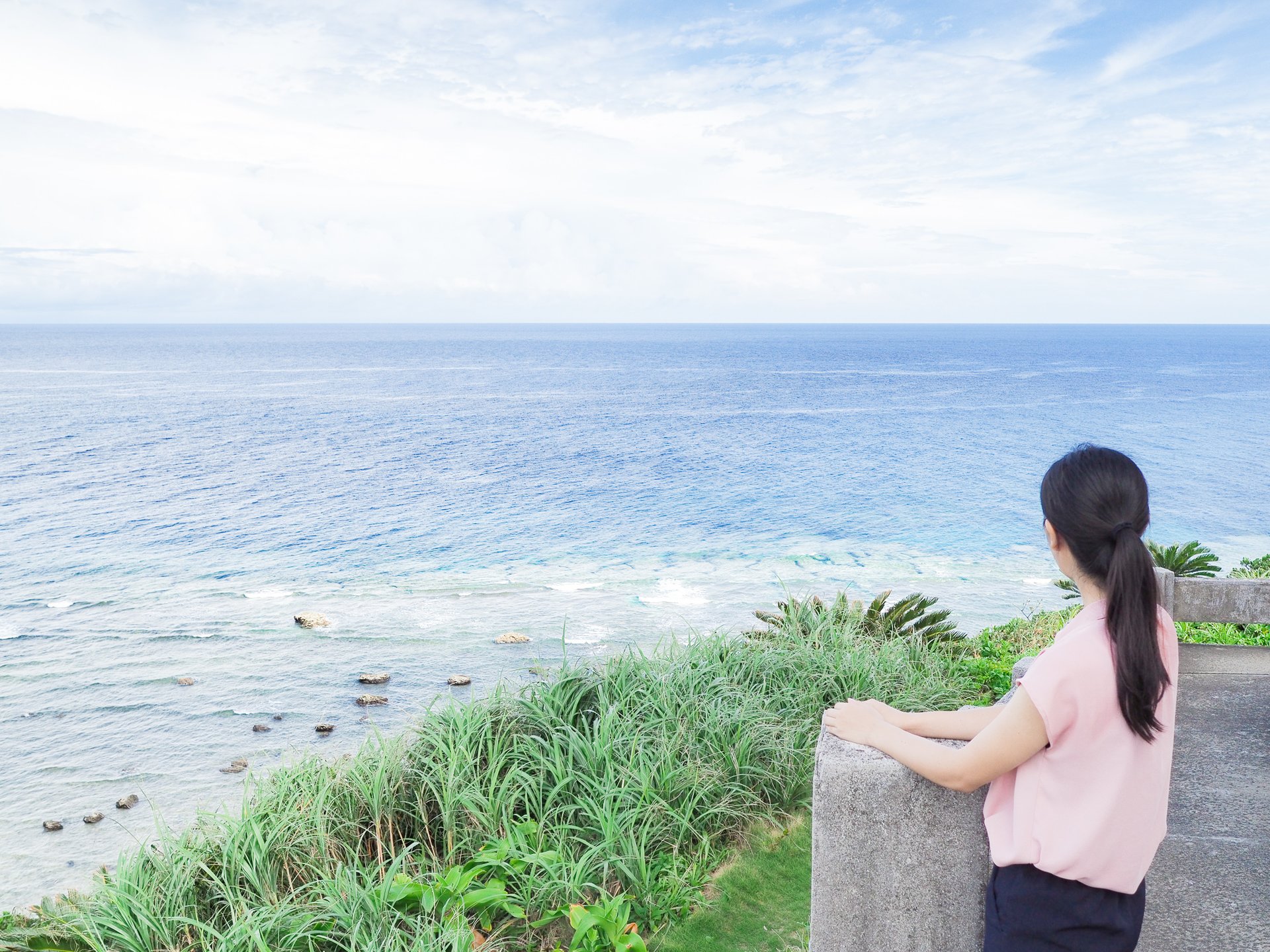 奄美大島「笠利崎灯台」が絶景×映えスポットすぎる!? ドライブデートしながら最北端を目指せ！