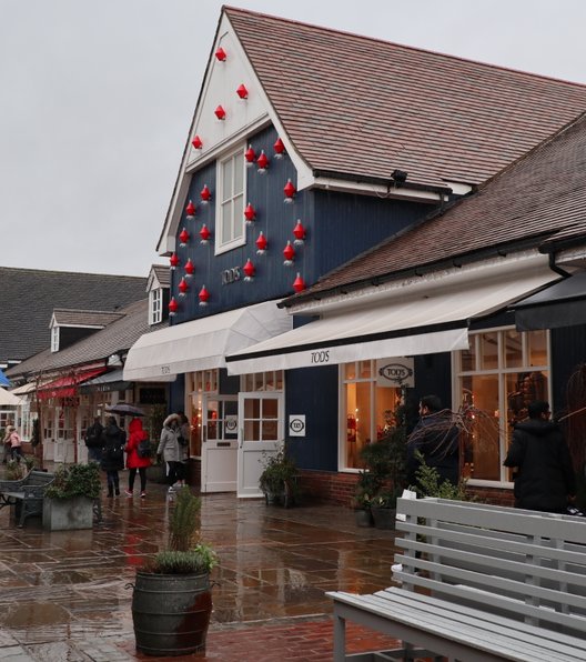 Bicester Village（ビスタービレッジ）