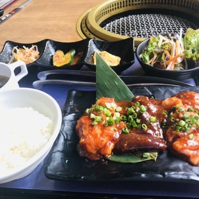 炭火焼肉 新羅 新浦安本店