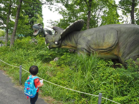 かつやま恐竜の森公園
