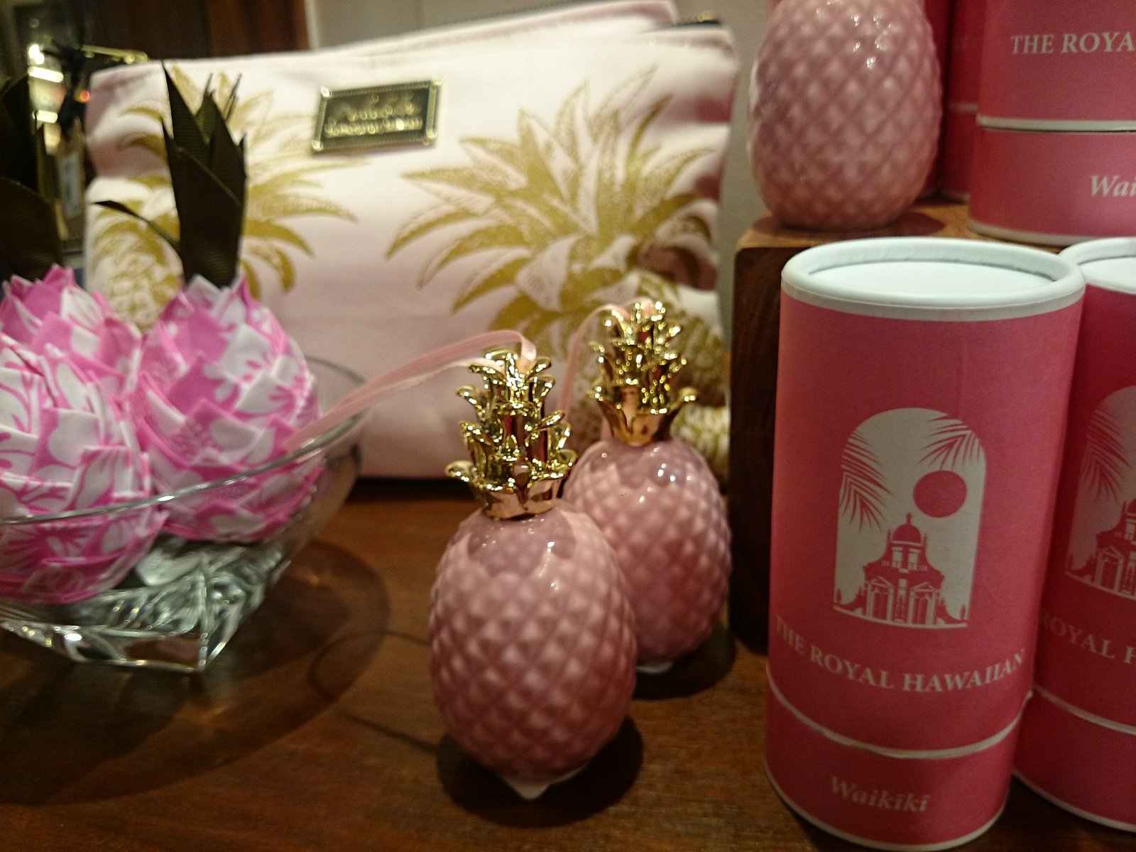 ハワイでピンクの可愛いお土産が買えるお店 ロイヤルハワイアンホテル Trhインスパイアード Playlife プレイライフ