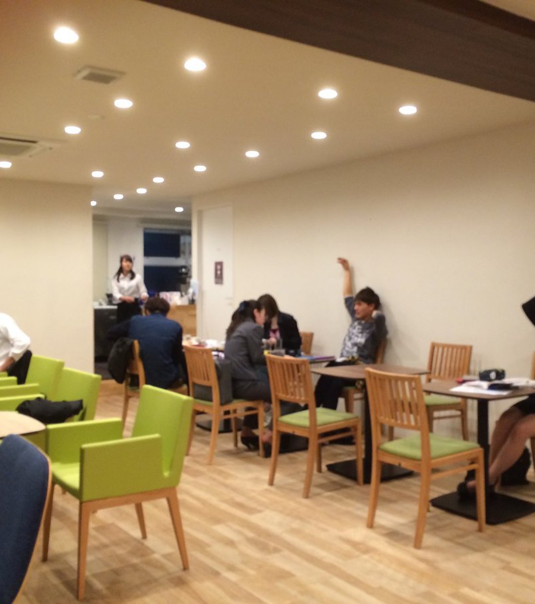 大学生におすすめ 高田馬場 Red Rockからwi Fi完備 学生無料のカフェで勉強しよう Playlife プレイライフ