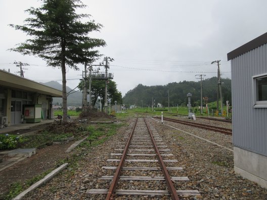 只見駅