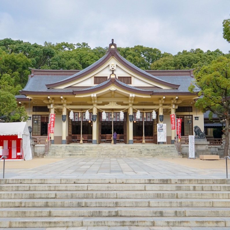 湊川神社