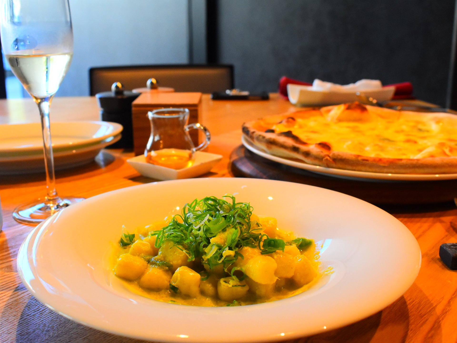 京都でご褒美ランチ！神戸牛がお得に食べられる！？デートにおすすめな東福寺の青紅葉とセットで楽しもう！