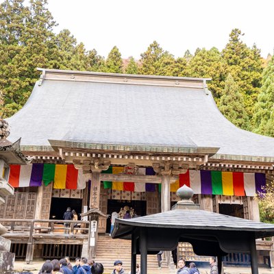 宝珠山立石寺