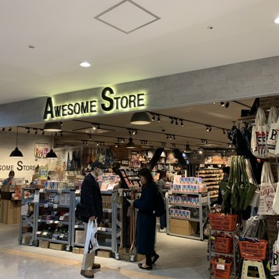 AWESOME STORE 東京ドームシティ店