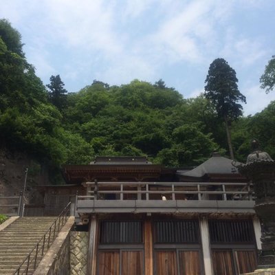 宝珠山立石寺