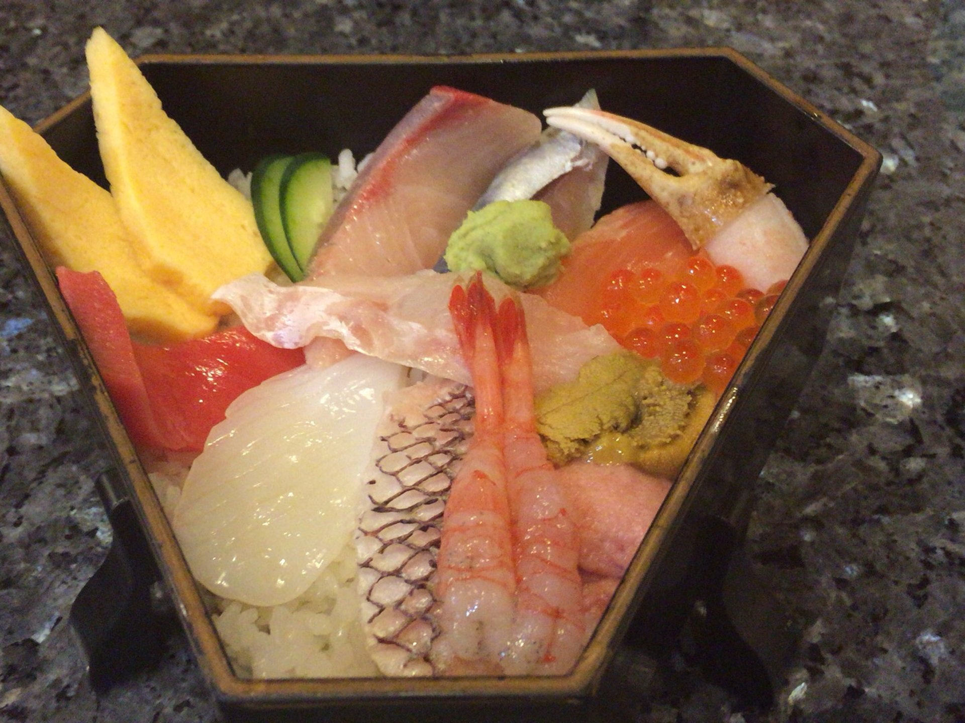 【金沢に行ったら絶対したいこと3つ】新鮮な海鮮に、金箔スイーツ…普段は味わえない味覚と時間を満喫！