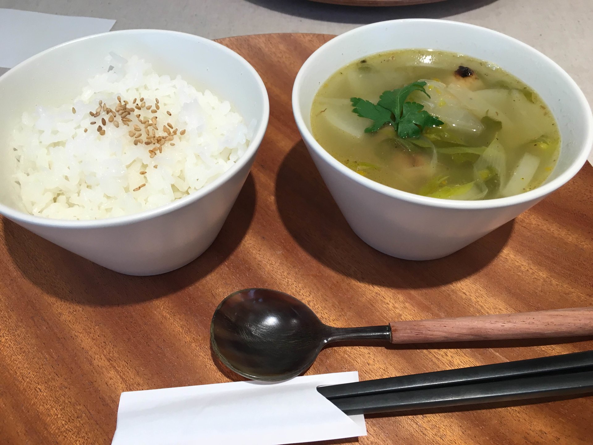 【京都・平安神宮周辺1000円以下のおしゃれランチ♪】京野菜を使ったヘルシースープを食べよう！