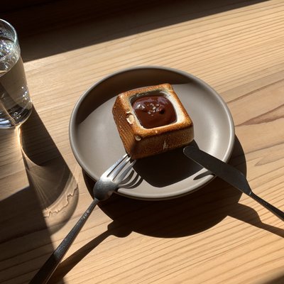 Dandelion Chocolate（ダンデライオン・チョコレート）念坂店
