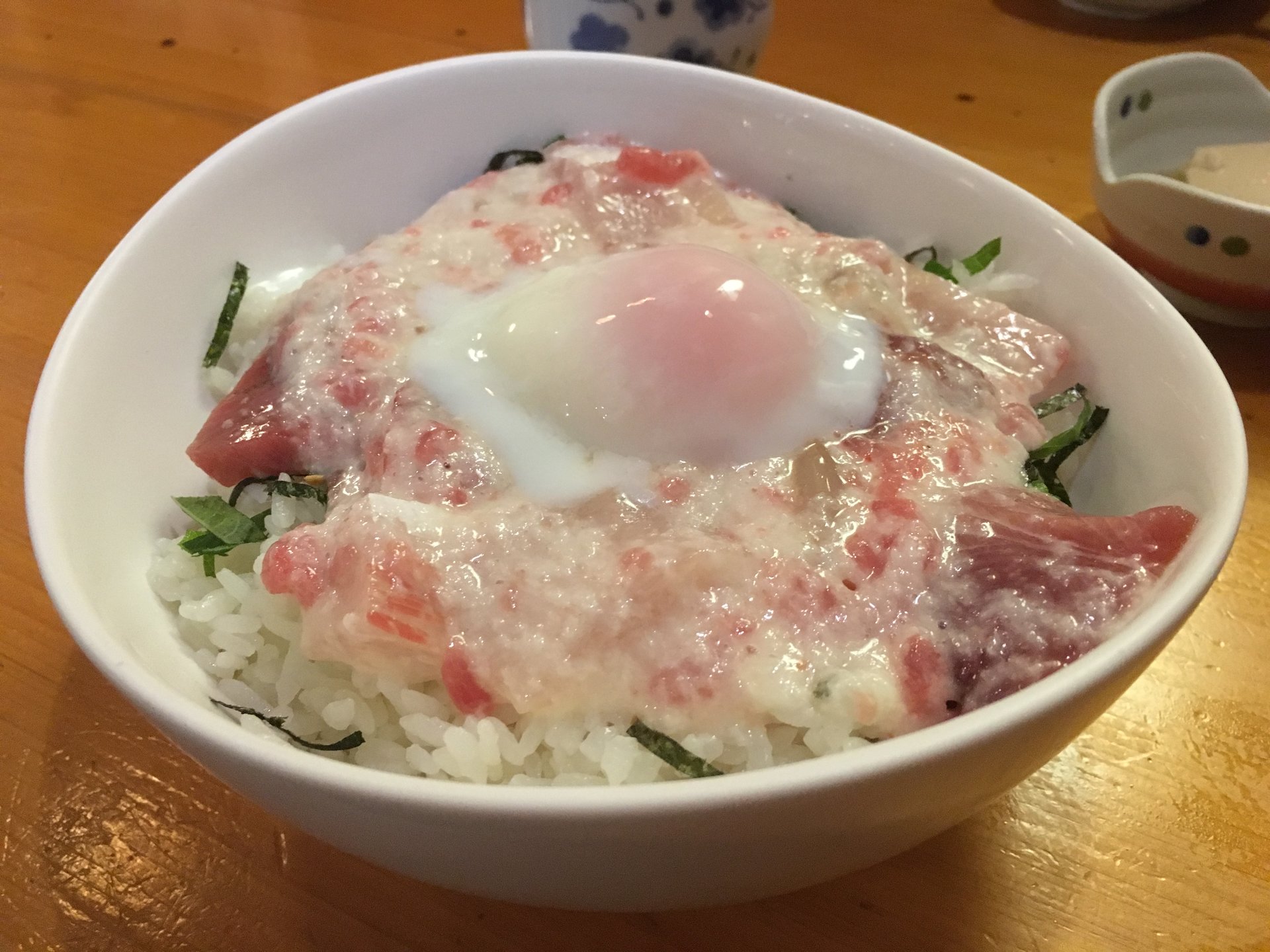 【平日限定】神泉の奥にある塩ユッケ海鮮丼