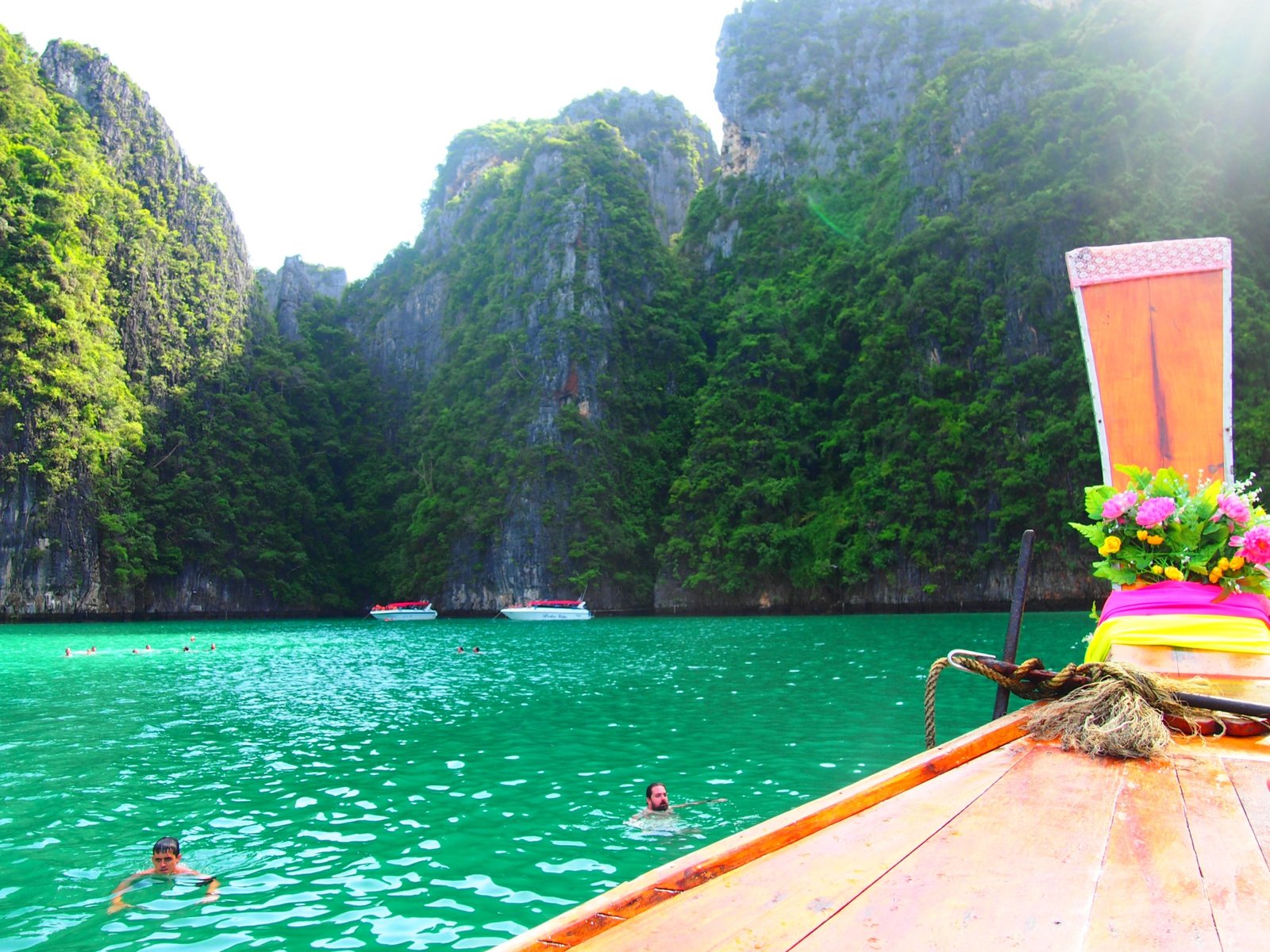 タイの秘境♡ピピ島を満喫できる格安観光ツアー！3 000円で1日楽園巡り♪ Playlife [プレイライフ]