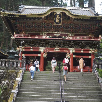 日光山輪王寺・大猷院二天門