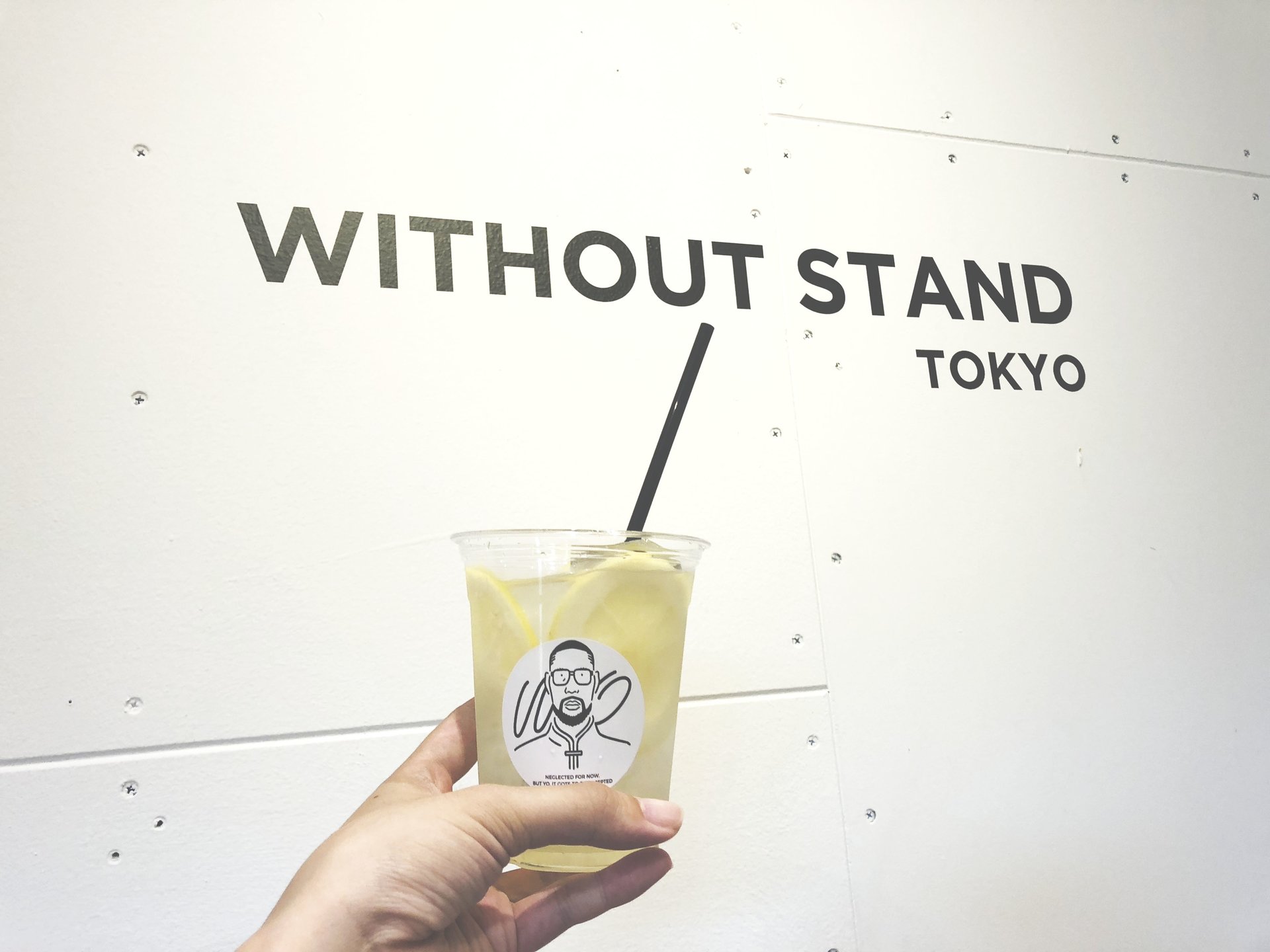 裏原の爽やかレモネードが飲めるお店・W/O STAND ショッピングの間の一息に