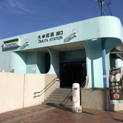 JR大牟田駅前