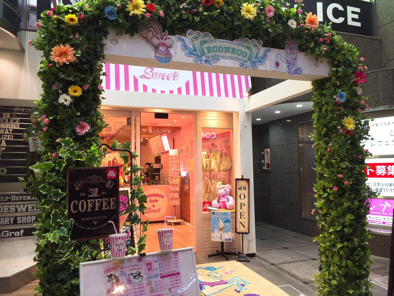 大阪で1番ゆめかわいいスポット Econecoの世界観が溢れるカフェがオープン Playlife プレイライフ