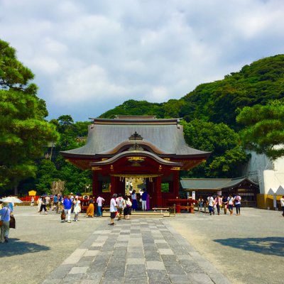 鶴岡八幡宮