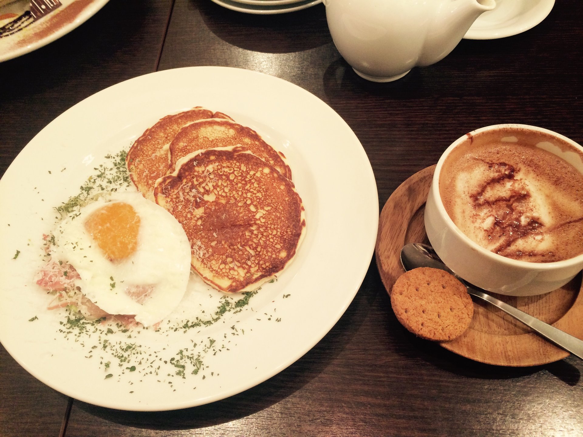 【渋谷でパンケーキ女子会♡】穴場で雰囲気良いカフェで、パンケーキを食べちゃおう♡