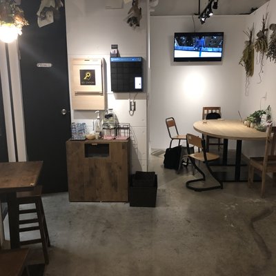 【閉店】エッセンス カフェ （essence cafe） 