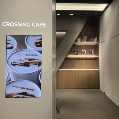 CROSSING CAFÉ （クロッシング カフェ）