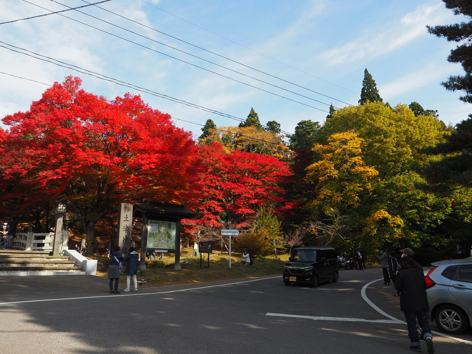 秋に参拝したい 八重のふるさと福島会津 土津神社 で紅葉を愛でよう Playlife プレイライフ