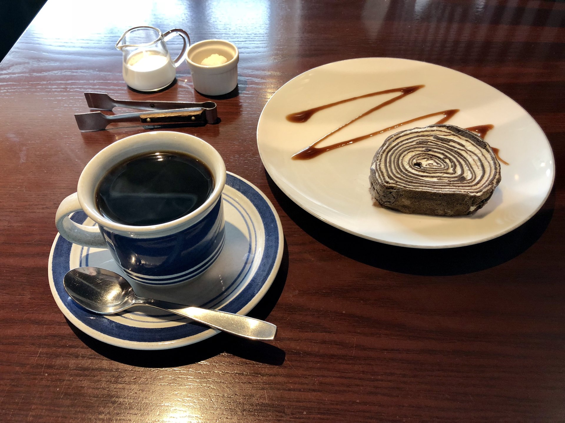 札幌から全国区へ。北海道の木で燻した燻製珈琲が話題。自家焙煎がおいしい「RITARU COFFEE」