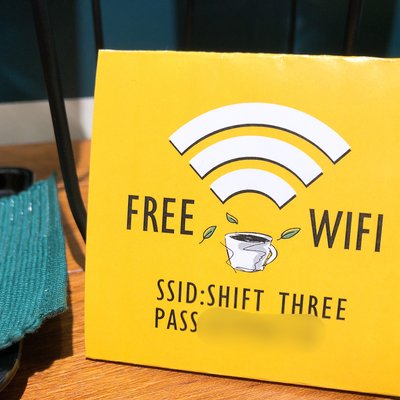 CAFE SHIFT THREE 南堀江店