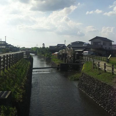 菱野の三連水車