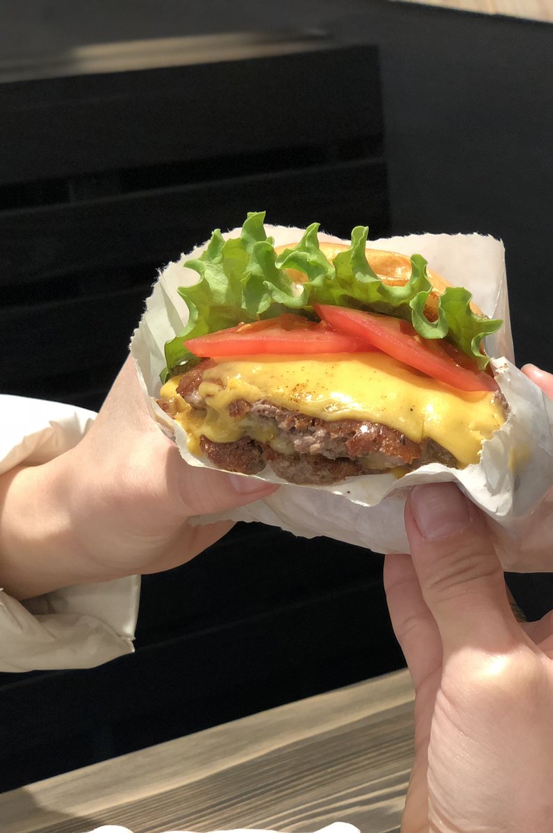 SHAKE SHACK 東京ドーム店 （シェイクシャック）