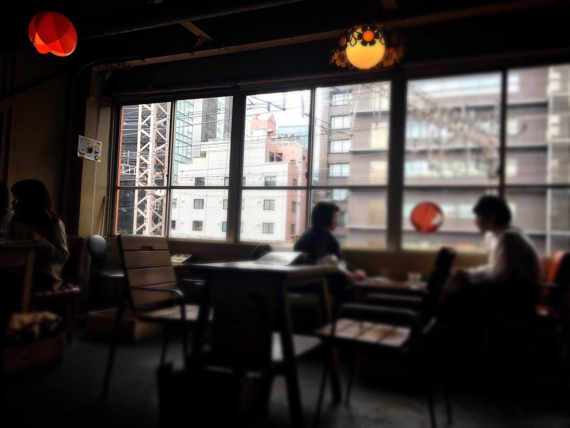 【大阪・中崎町】沿線を眺めながらのカフェが楽しめる！中崎町のディープなレトロカフェ
