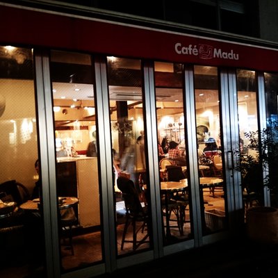 カフェ・マディ 青山店