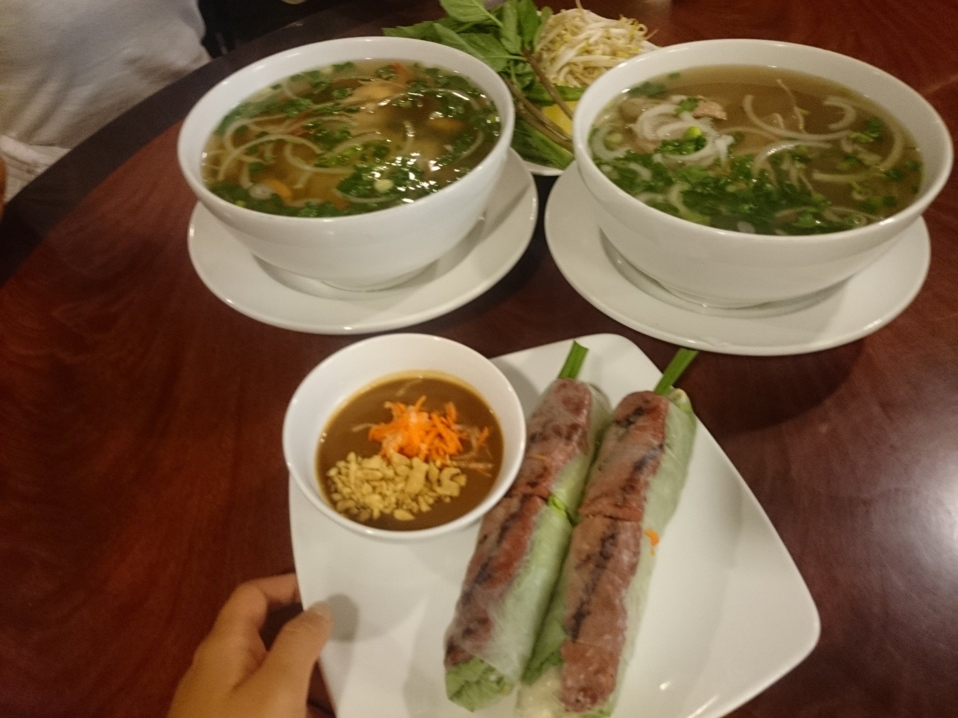 ハワイ通が勧める！本当に美味しいベトナム料理レストラン。ディナーも安くて美味しい