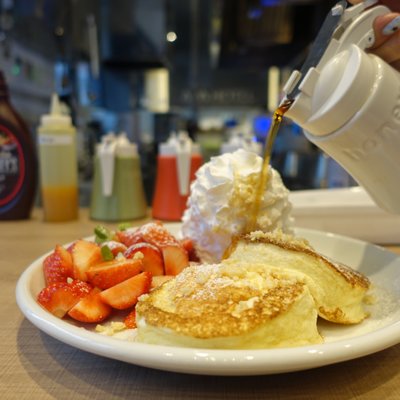 Hona Cafe 新宿シネシティ広場店