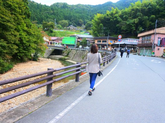 室生寺前・さかや駐車場