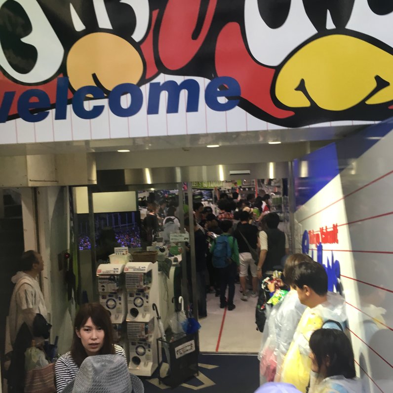 東京ヤクルトスワローズOfficial Goods Shopスタジアム通り店