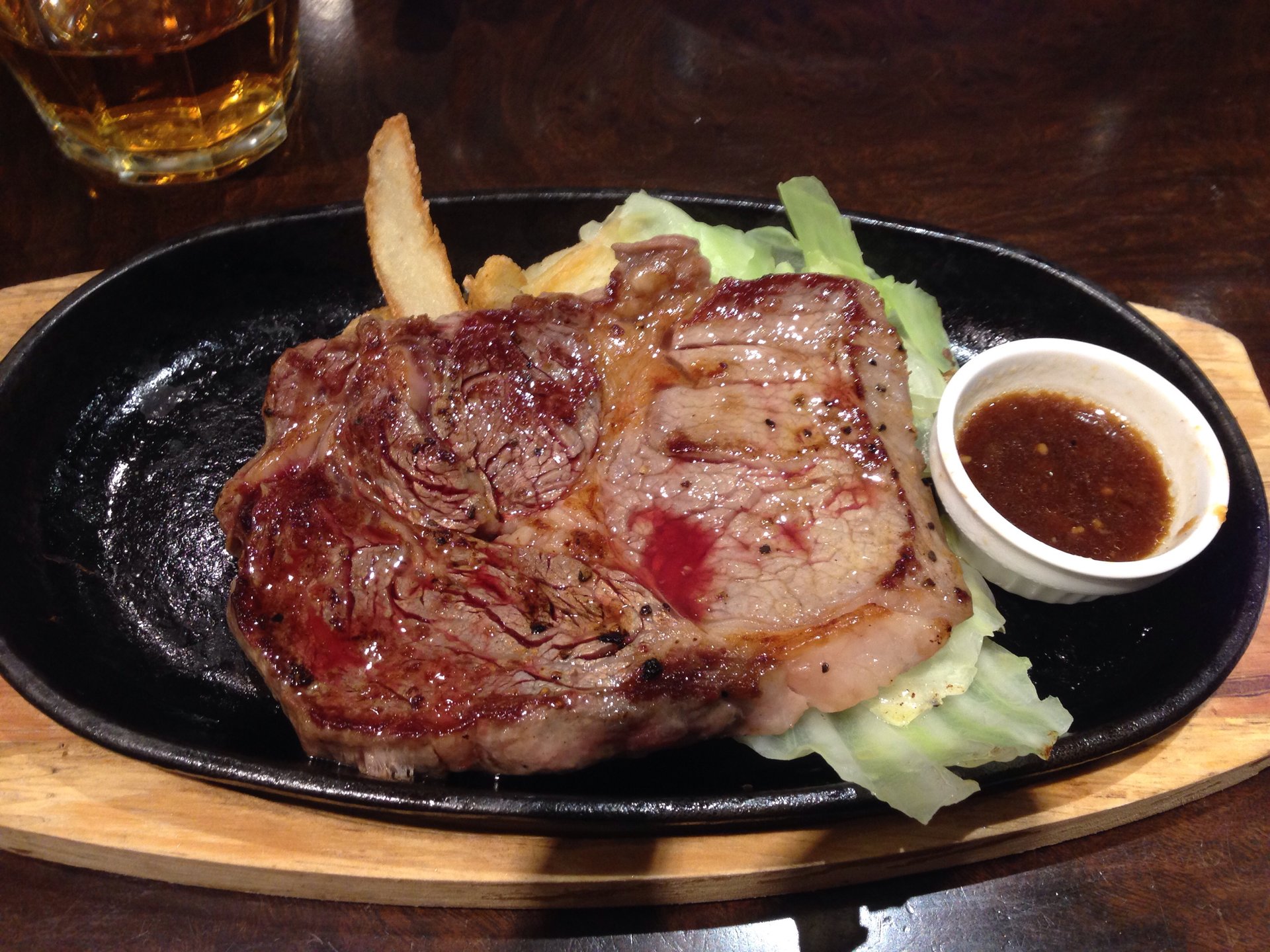 【丸の内でがっつり食べてスタミナをつけよう】おすすめ有楽町近辺の肉料理ランチ