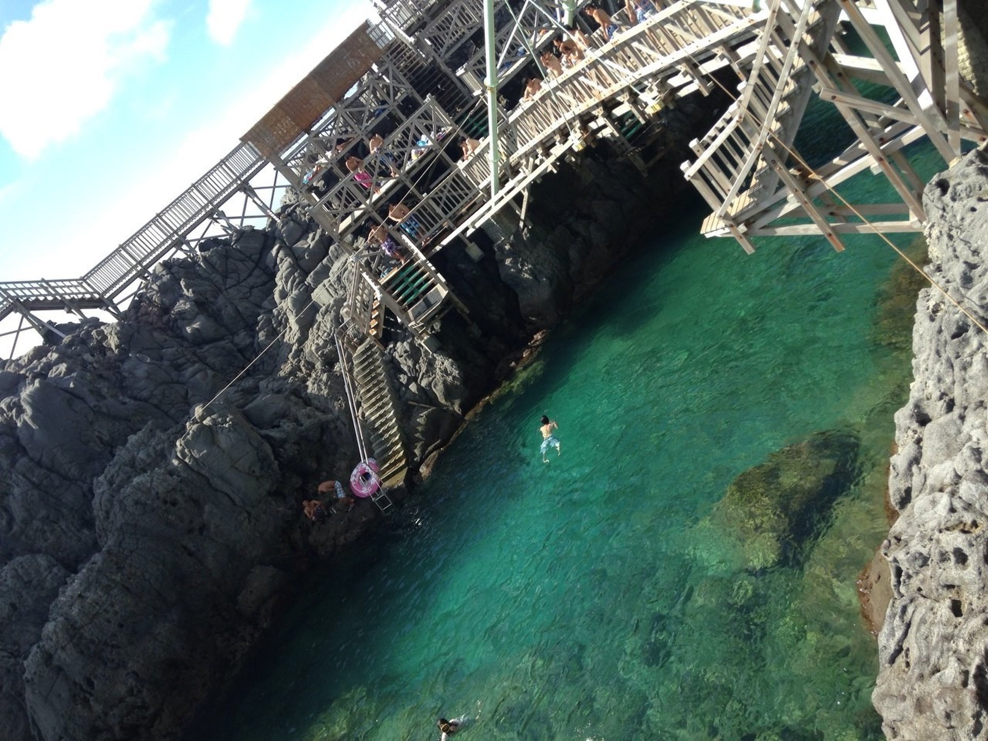 【東京・神津島】こんなきれいな海あったんだ！東京都にある島！きれいな海で最高の夏休みはいかがですか？